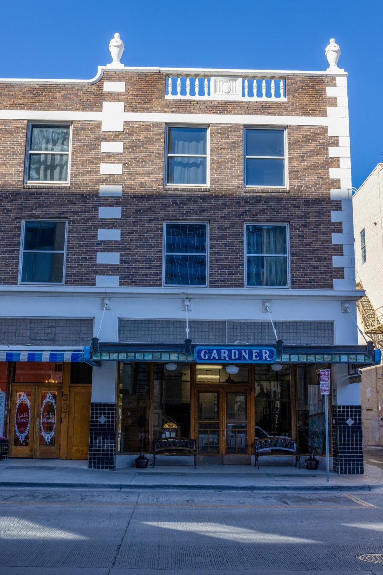 Gardner Hotel