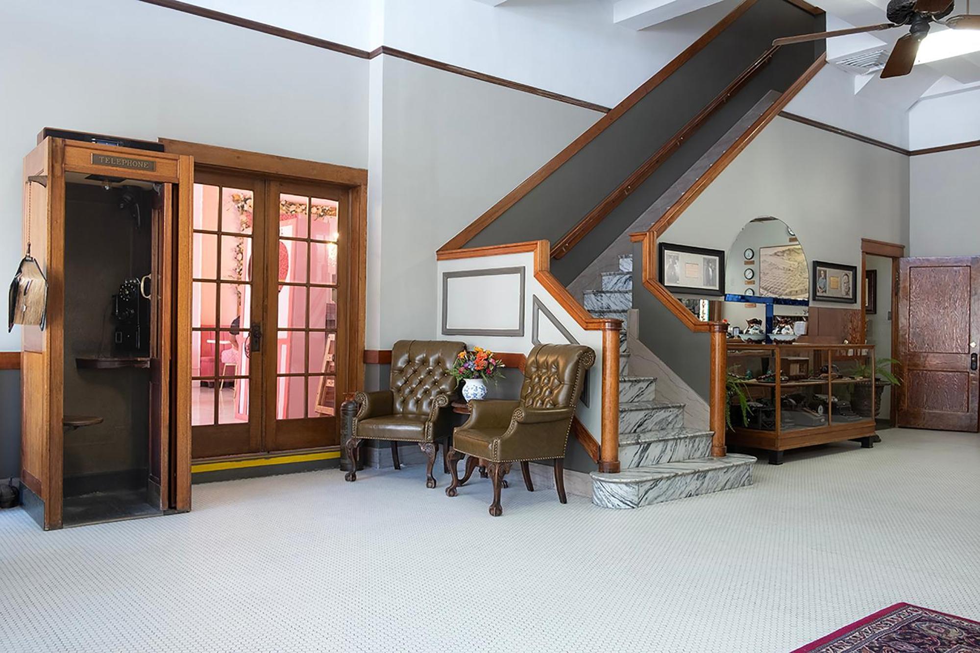 Gardner Hotel 2*